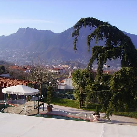 Hotel Diecimare Кава-де-Тиррени Экстерьер фото