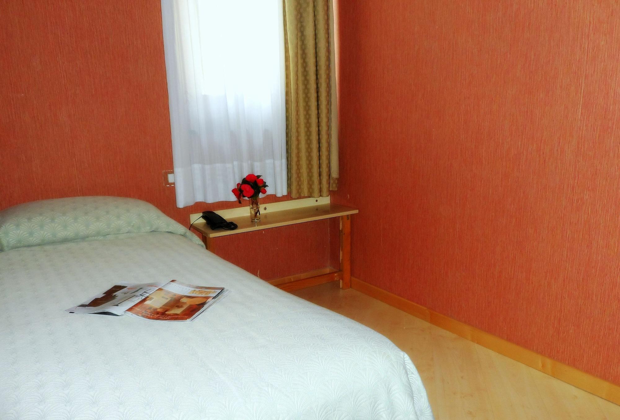 Hotel Diecimare Кава-де-Тиррени Экстерьер фото