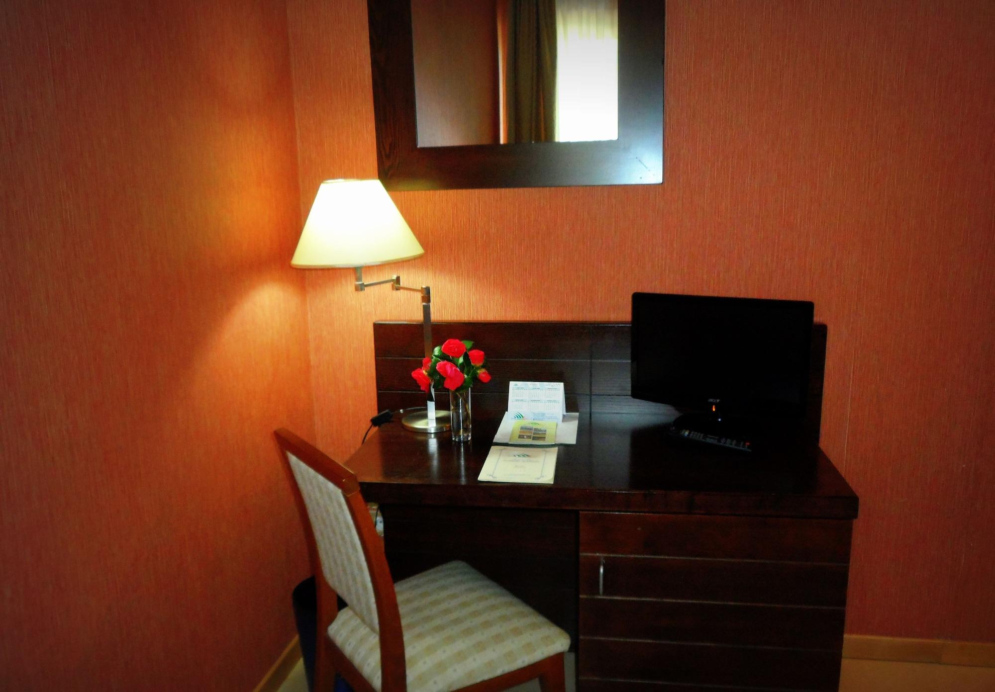 Hotel Diecimare Кава-де-Тиррени Экстерьер фото