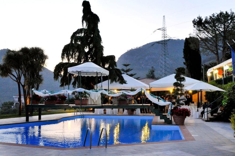 Hotel Diecimare Кава-де-Тиррени Экстерьер фото
